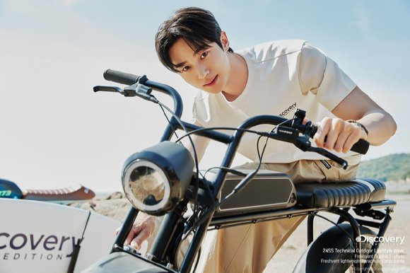 대세 변우석, 다시 보니 다르게 보였다 이미지 5