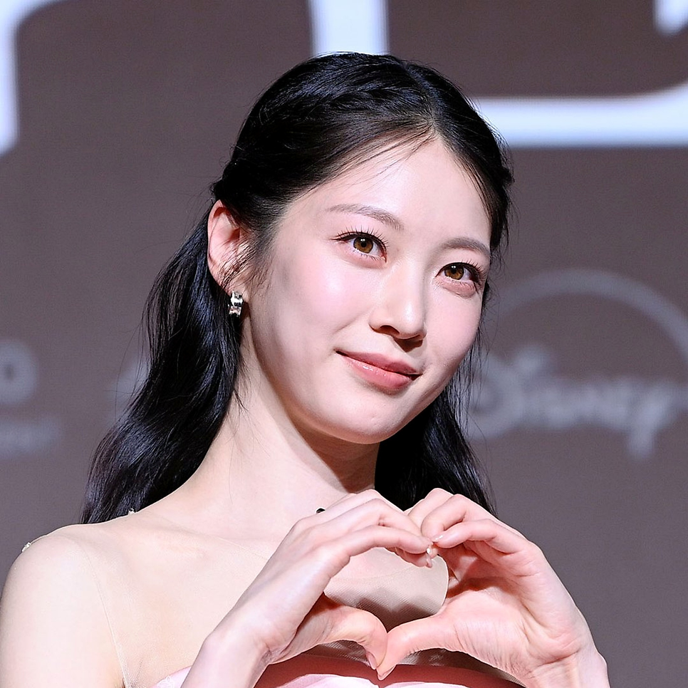 공승연, 기품 있는 비주얼 클래스 대비 역할까지 완벽 소화, 시간이 지나서야 이해된 이유 이미지 1