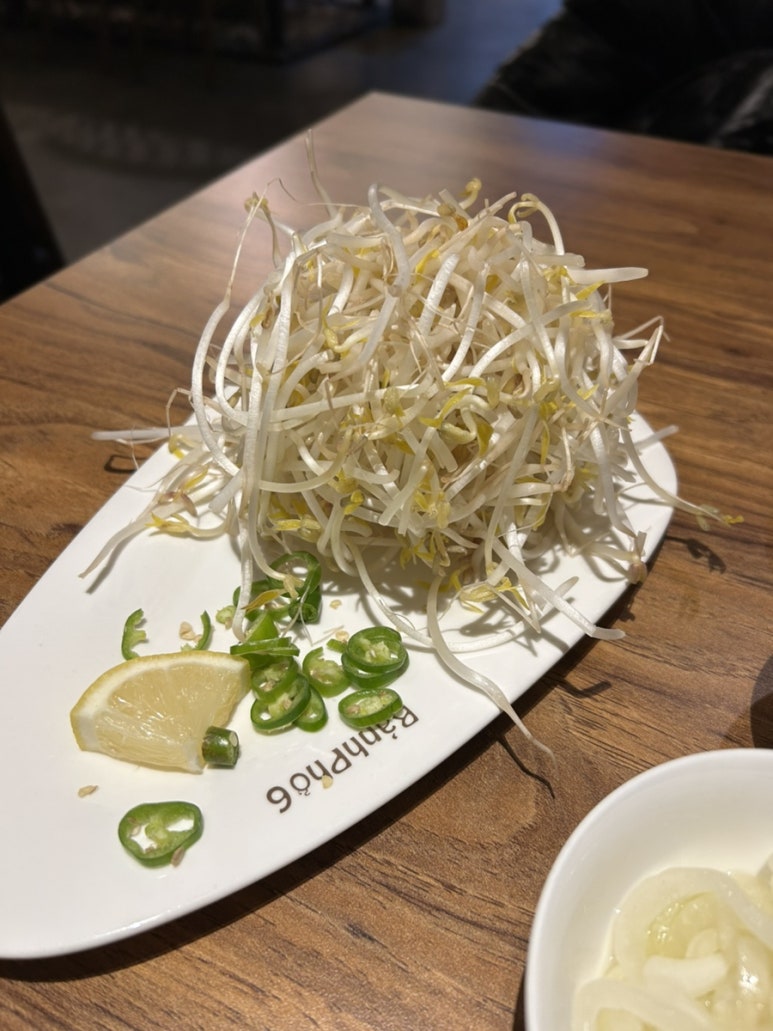 반포식스 논현점 사진 3