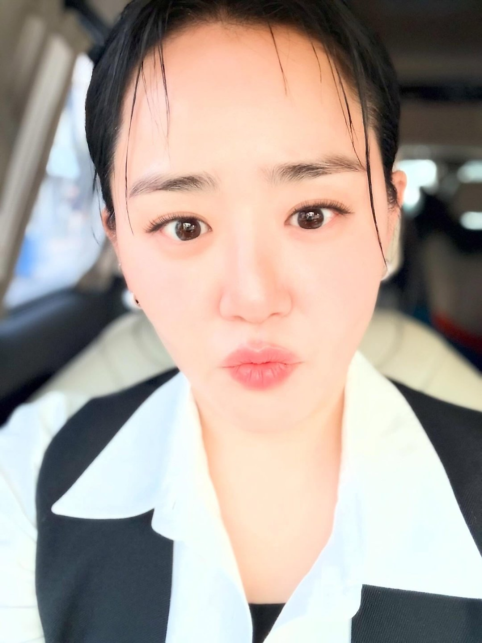 문근영 희귀병 고백 후 근황, 이 말 이후 분위기 바뀌었다 이미지 1