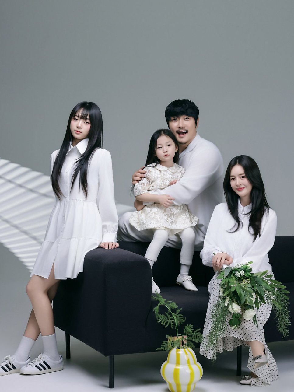 KCM 14살 딸 포함 가족사진 공개, 이 순간 이후 분위기 완전히 바뀌었다 이미지 2