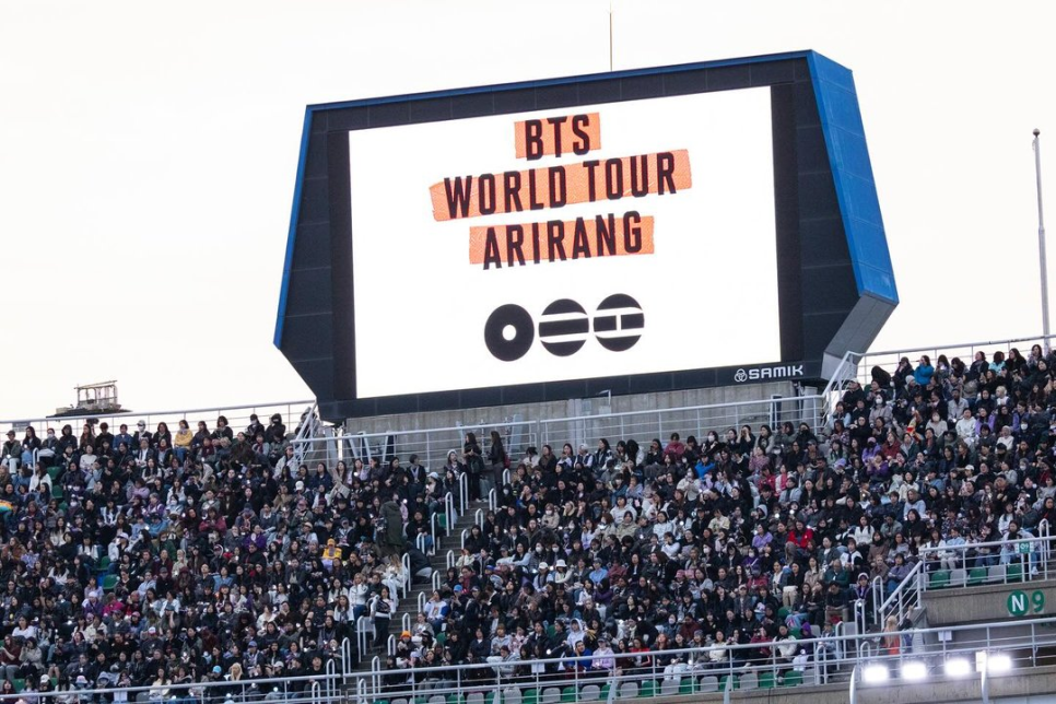 방탄소년단 한터 1위, 기록 세우자 다시 화제 된 이유 이미지 4