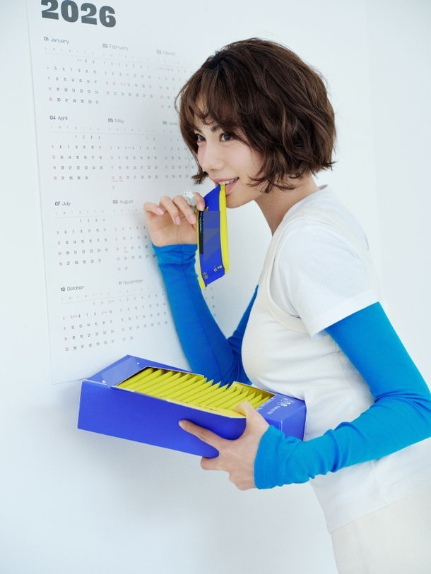 나나, 탑 다중관점 비주얼 압도한 오션블루 청량미, 점점 반응 커진 이유 이미지 6