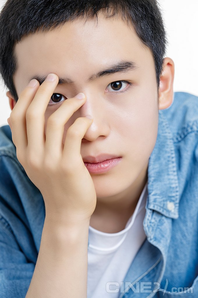 문우진, 허수아비 출연 확정, 지금 다시 보는 사람들이 늘어난 이유 이미지 6