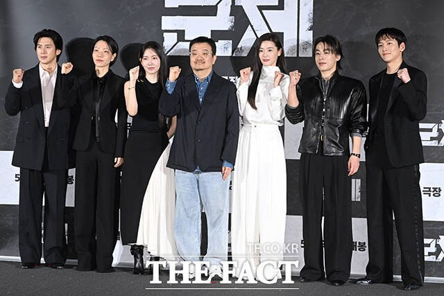 전지현 지창욱 군체 치열한 사투, 요즘 다시 관심이 몰리는 이유 이미지 4