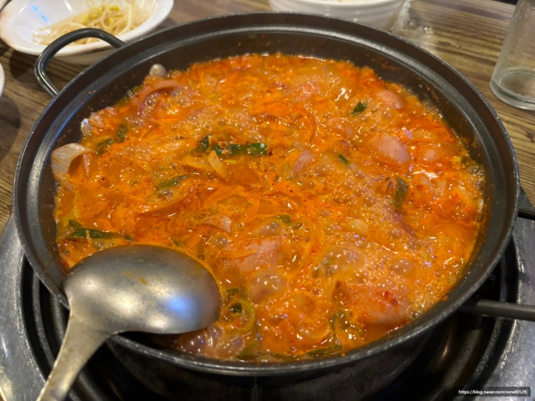 송탄부대찌개 잠원점 사진 7