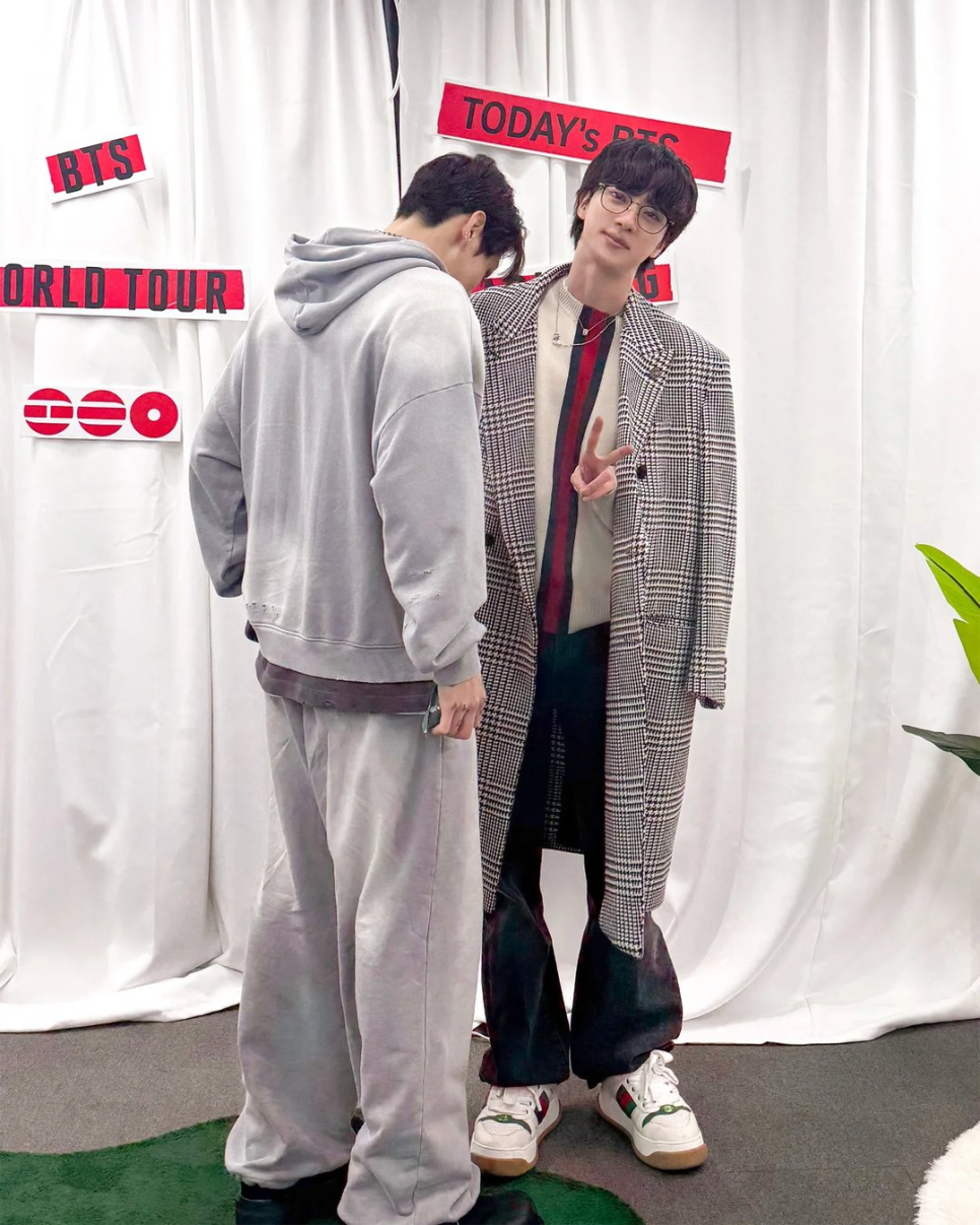 BTS 정국 대기실 비하인드 이후 시선이 쏠렸다 시선 쏠렸다 이미지 3