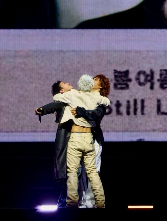 빅뱅 20주년 새 앨범·월드투어 최근 분위기가 확 바뀌었다 이미지 4