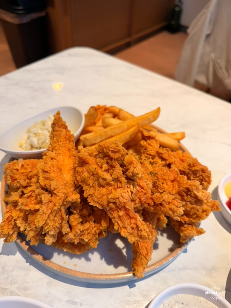 깐부치킨 용산리첸시아점 사진 7