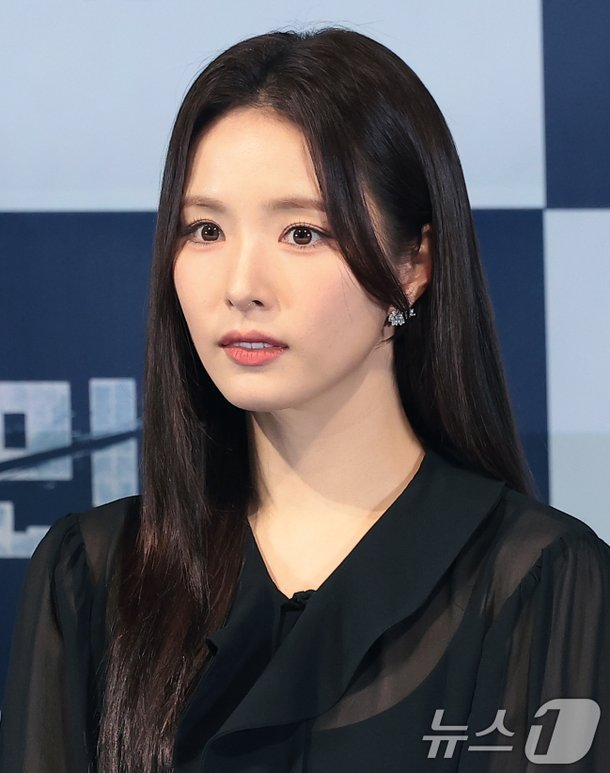 신세경 악몽 형사 특별출연으로 김남길과 호흡 맞춘다 근황 하나로 분위기 바뀌었다 이미지 6