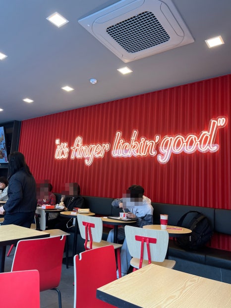 KFC 범계역점 사진 6