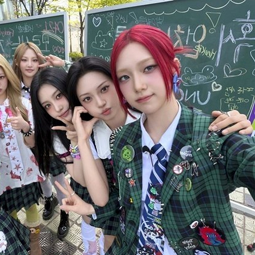 나하은 데뷔 갑자기 시선이 쏠린 이유 뭐지 이미지 3