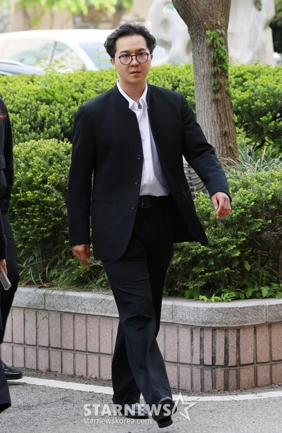 송민호 징역 1년 6개월 구형 지금도 말이 계속 나오는 이유 궁금 이미지 4