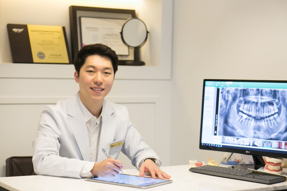 김포 마산임플란트치과 인공치아 꼭 해야 할까요?
