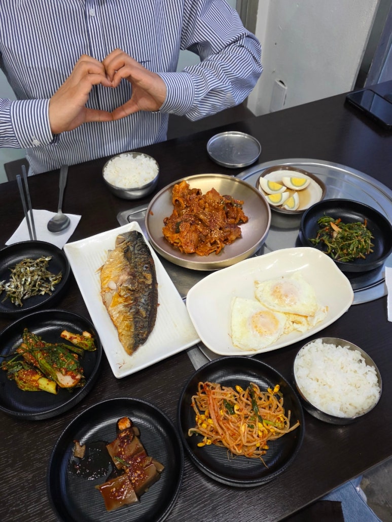 윤고깃집 사진 2