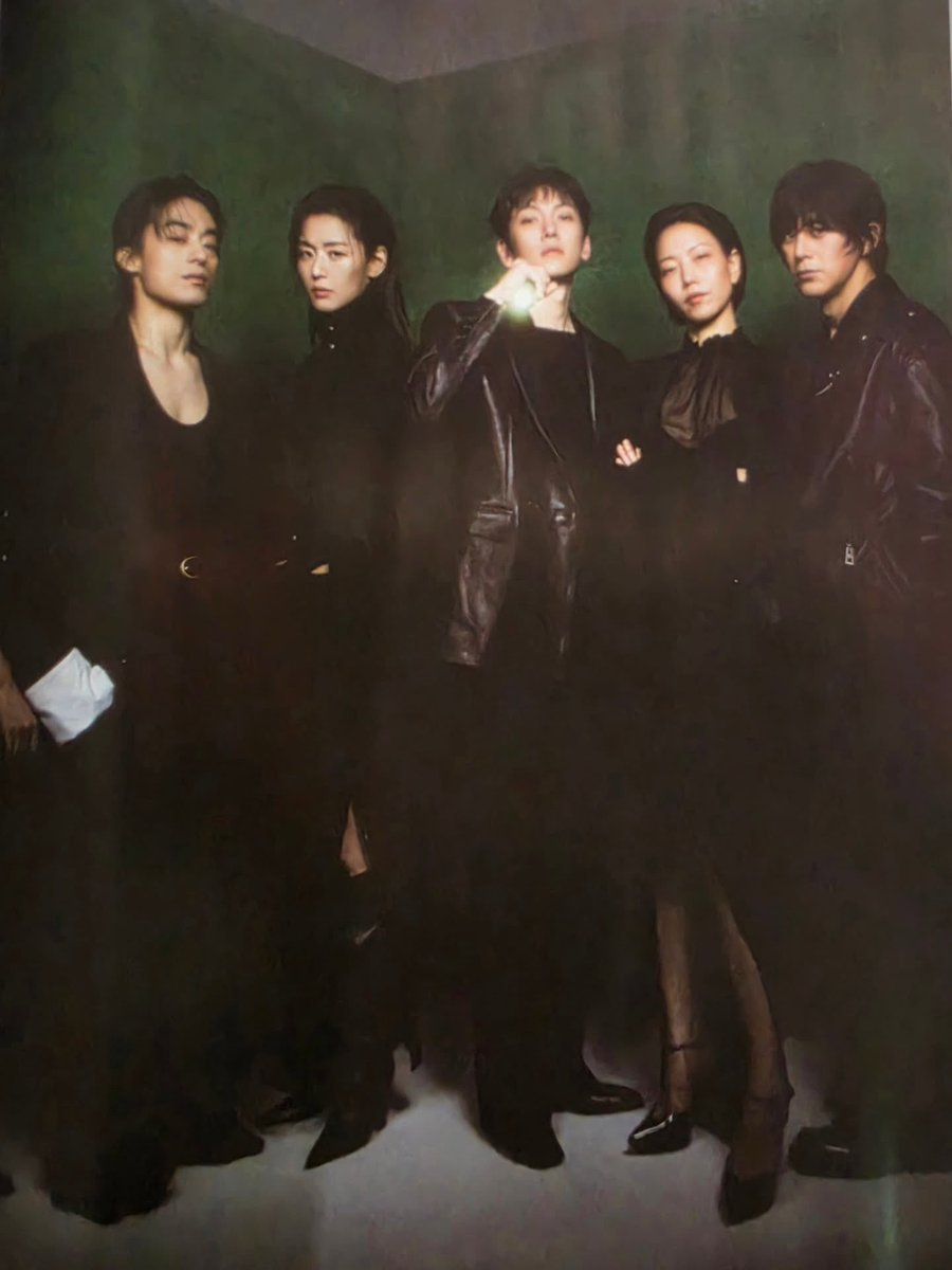 전지현 구교환 화보 대결 다시 화제가 되는 흐름이다 이미지 4