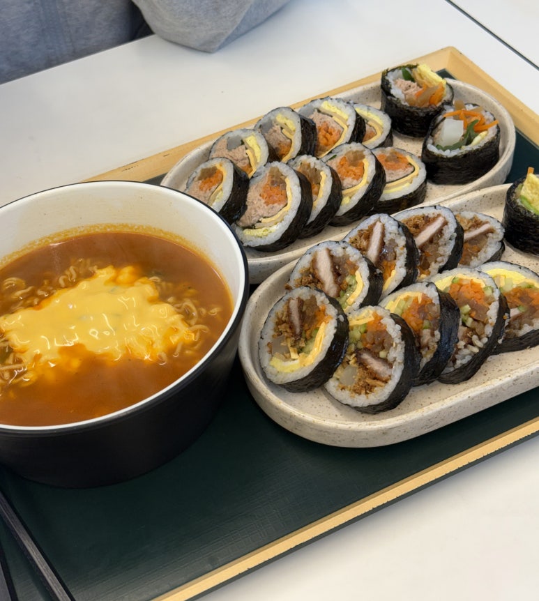 오공김밥 방화점 사진 6