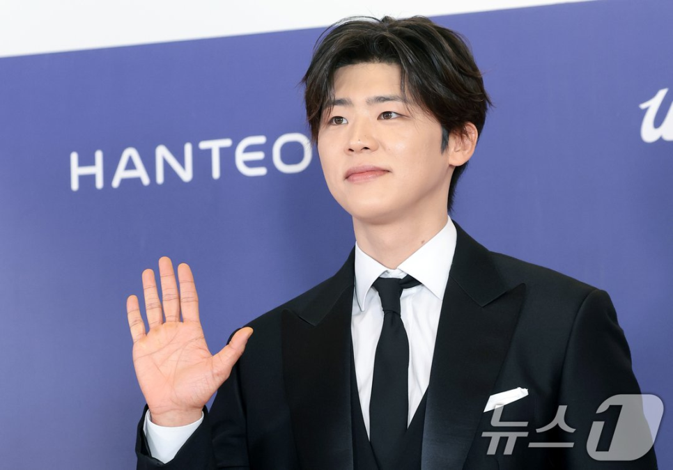 박지현 4연속 1위 대세 인기남 등극 왜 이 결과에 반응이 큰 걸까 이미지 6