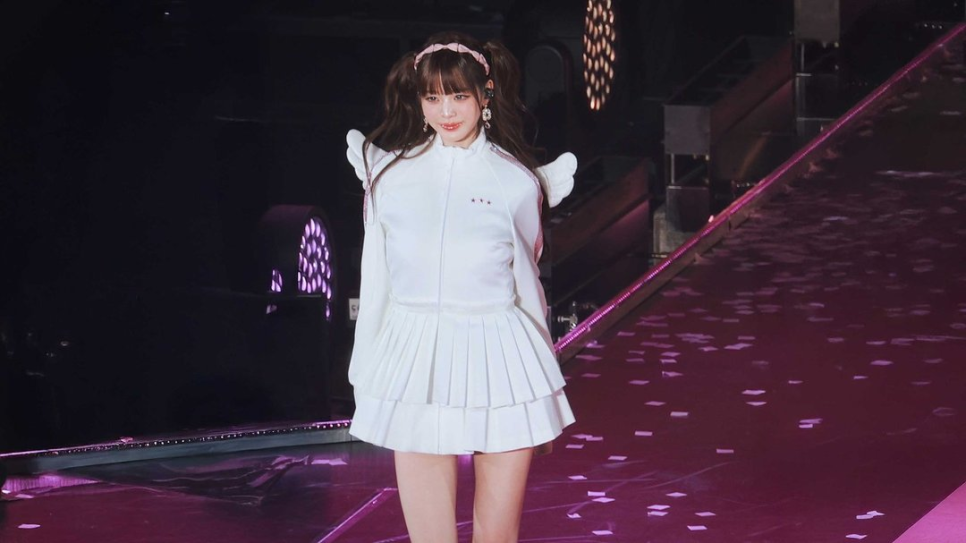 아이브 장원영 AI 같은 비주얼 왜 요즘 더 눈길이 가는 걸까 이미지 3