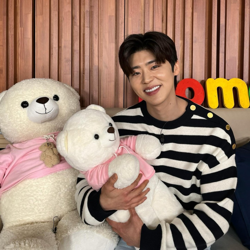 박지현 4연속 1위 대세 인기남 등극 왜 이 결과에 반응이 큰 걸까 이미지 5