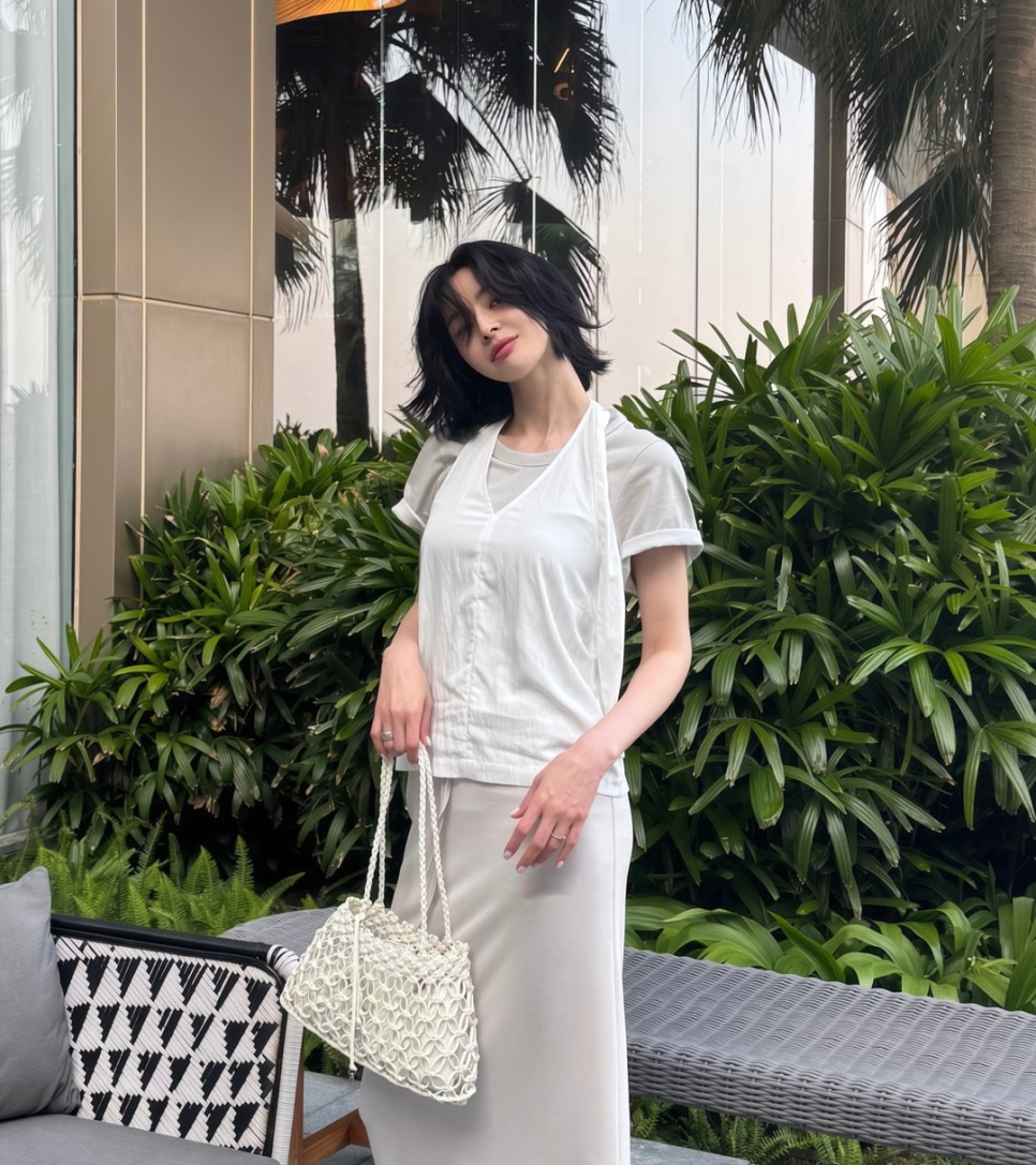 권나라 단발 헤어 변신 공개 지금 보니 느낌이 완전히 다르다 이미지 4