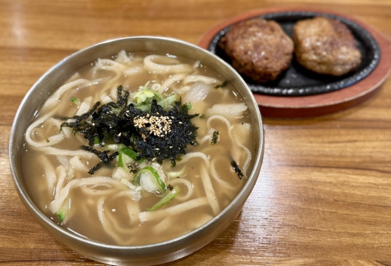 성복동국수집 롯데몰 수지점 사진 7