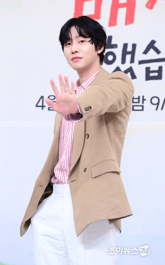 안효섭 첫 등장 반전 매력 근황 하나로 분위기 바뀌었다 이미지 5