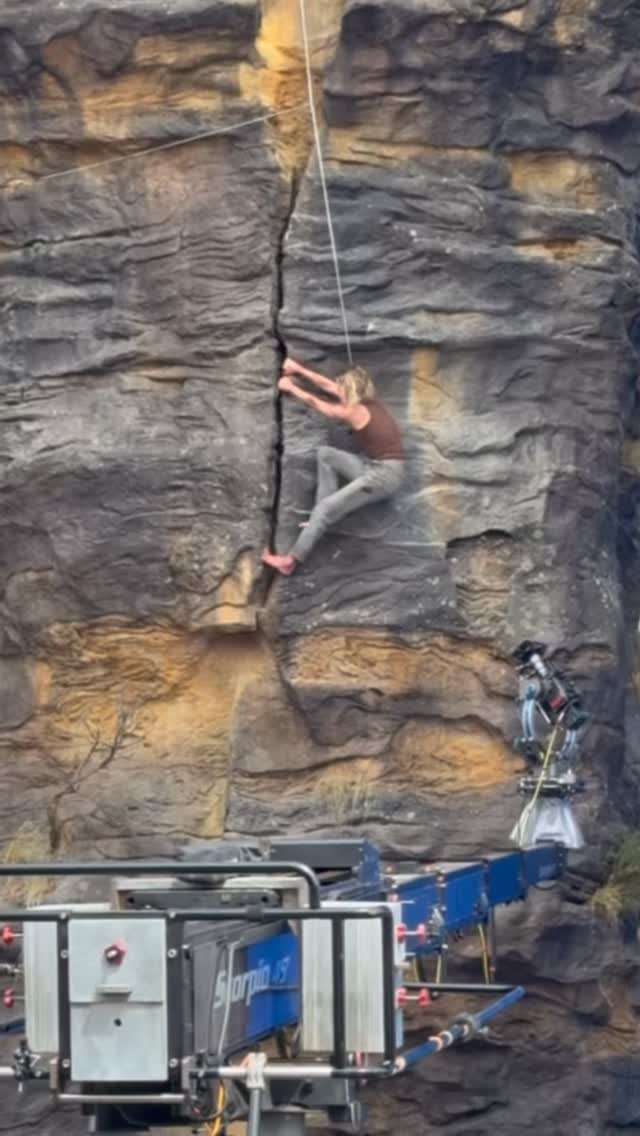 샤를리즈테론 주연 생존 스릴러 정점 지금 보니 느낌이 완전히 다르다~! 이미지 4