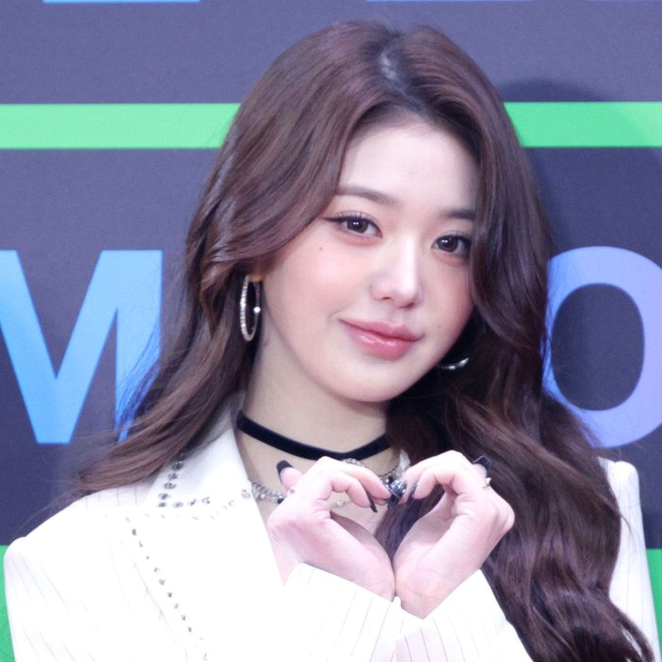 아이브 장원영 왜 요즘 더 눈길이 가는 걸까 이미지 1