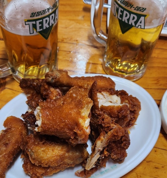 윙스치킨 사진 2