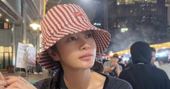 김혜수 55세 뼈말라 몸매 한마디로 상황이 바뀌었다 이미지 5