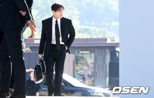 옥택연 결혼식 2PM 완전체 참석 관계 하나로 흐름이 바뀌었다 이미지 5