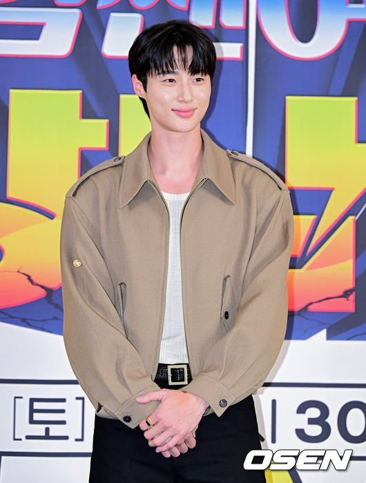 100억 변우석 이 관계가 다시 회자되는 중이다 이미지 6