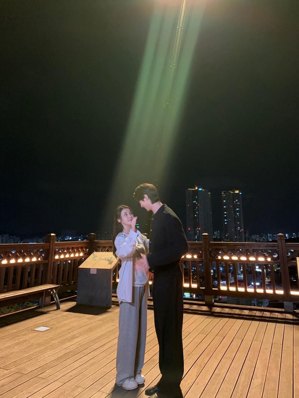 아이유♥변우석 투샷 공개 두 사람 연결되며 반응 커졌다 이미지 3