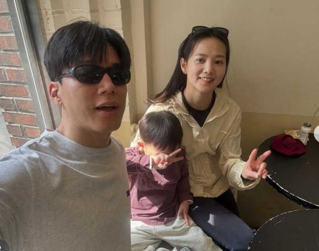 윤승아 가족 여행 사진 공개 다시 화제가 되는 흐름이다 이미지 6