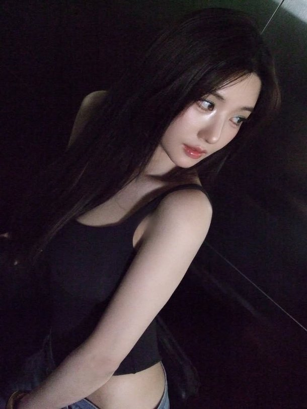 권은비 파격 뒤태 워터밤 기대감 근황 하나로 분위기 바뀌었다 이미지 4