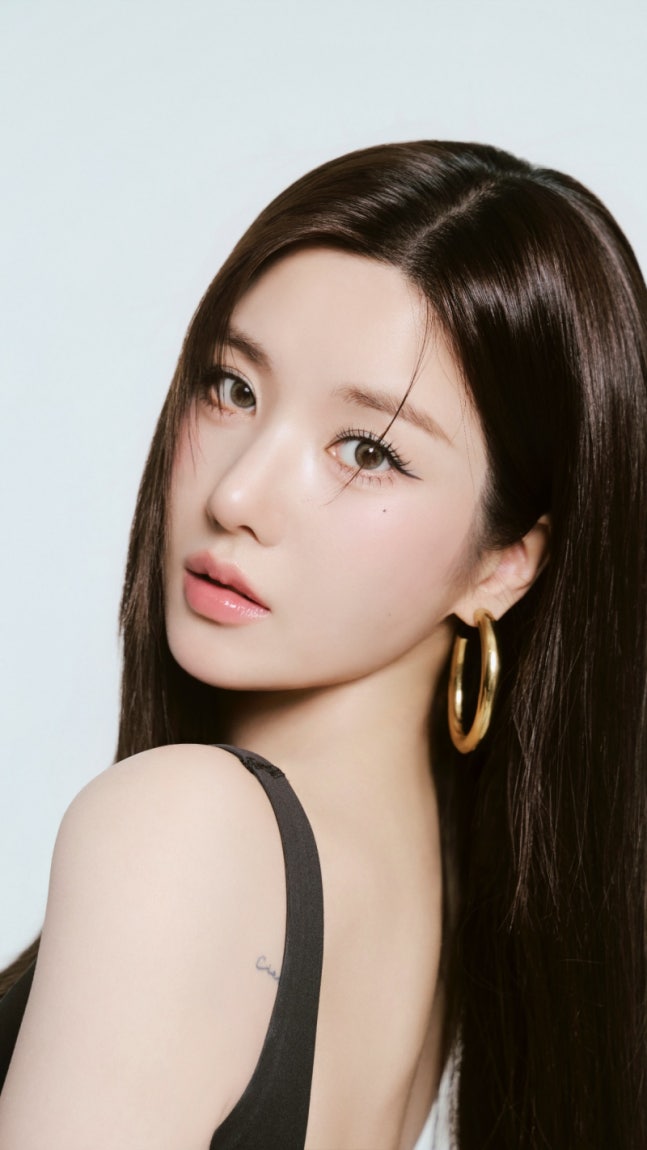 권은비 글래머 프로필 공개 최근 분위기가 확 바뀌었다 이미지 6