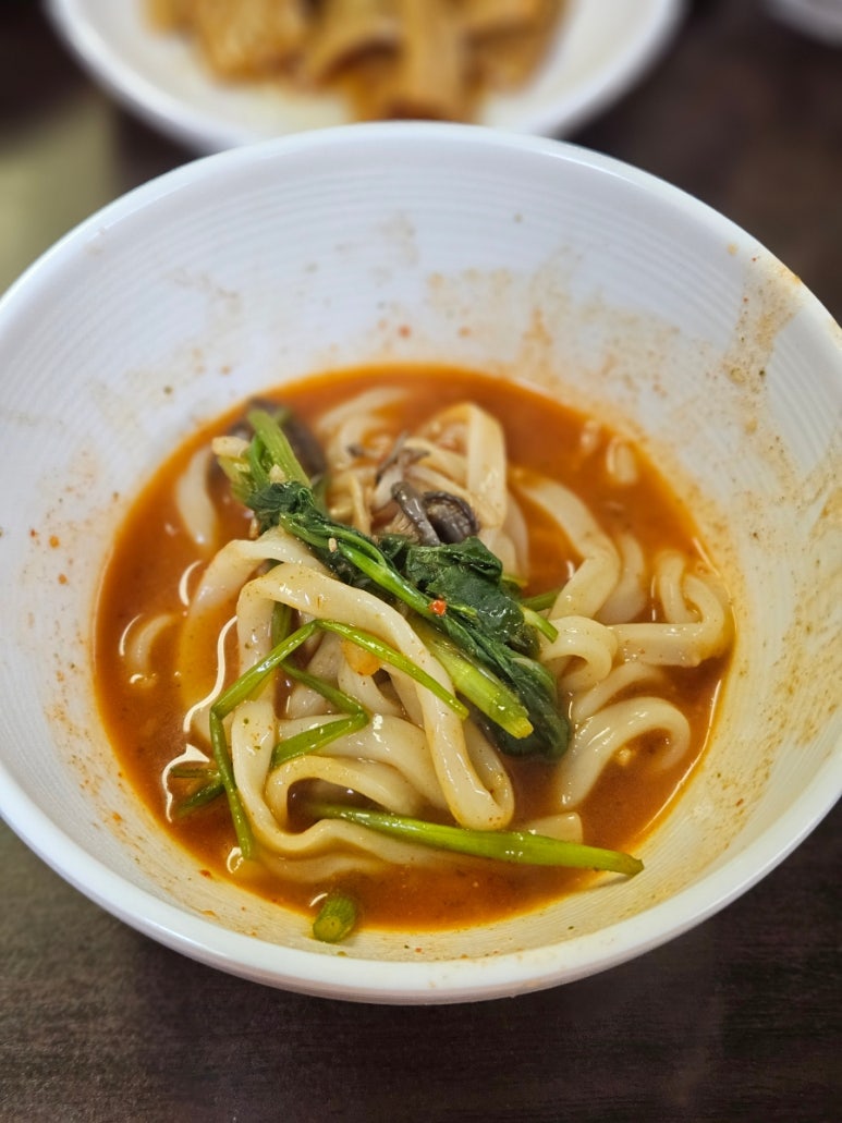 영양버섯칼국수 사진 6