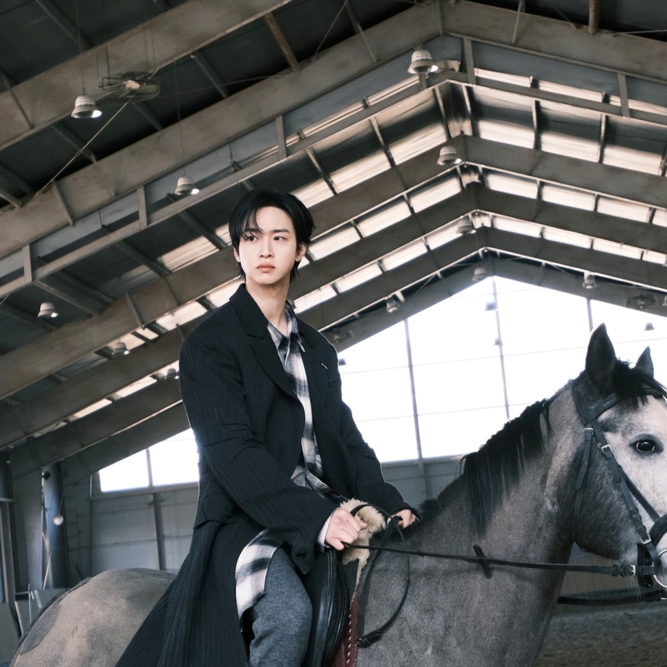 장동윤 나미야 잡화점 출연 검토 소식에 팬들 설레는 이유 지금 보니 느낌이 완전히 다르다~! 이미지 4