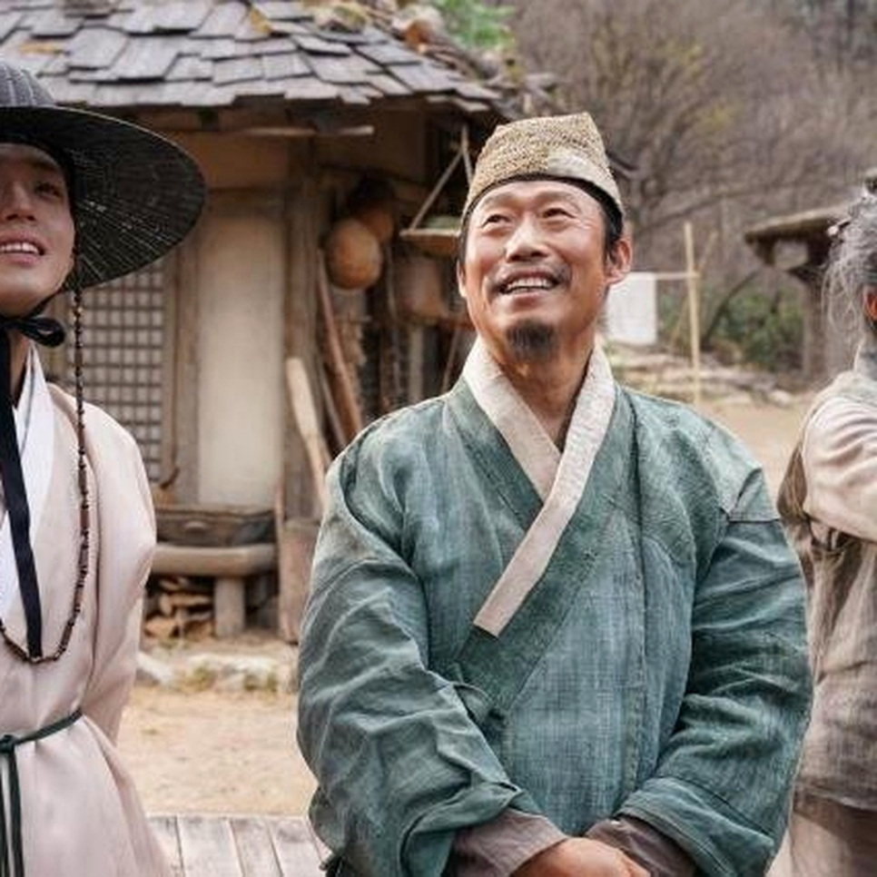 왕사남 호랑이 성형 완료 갑자기 시선이 쏠린 이유 뭐지 이미지 5
