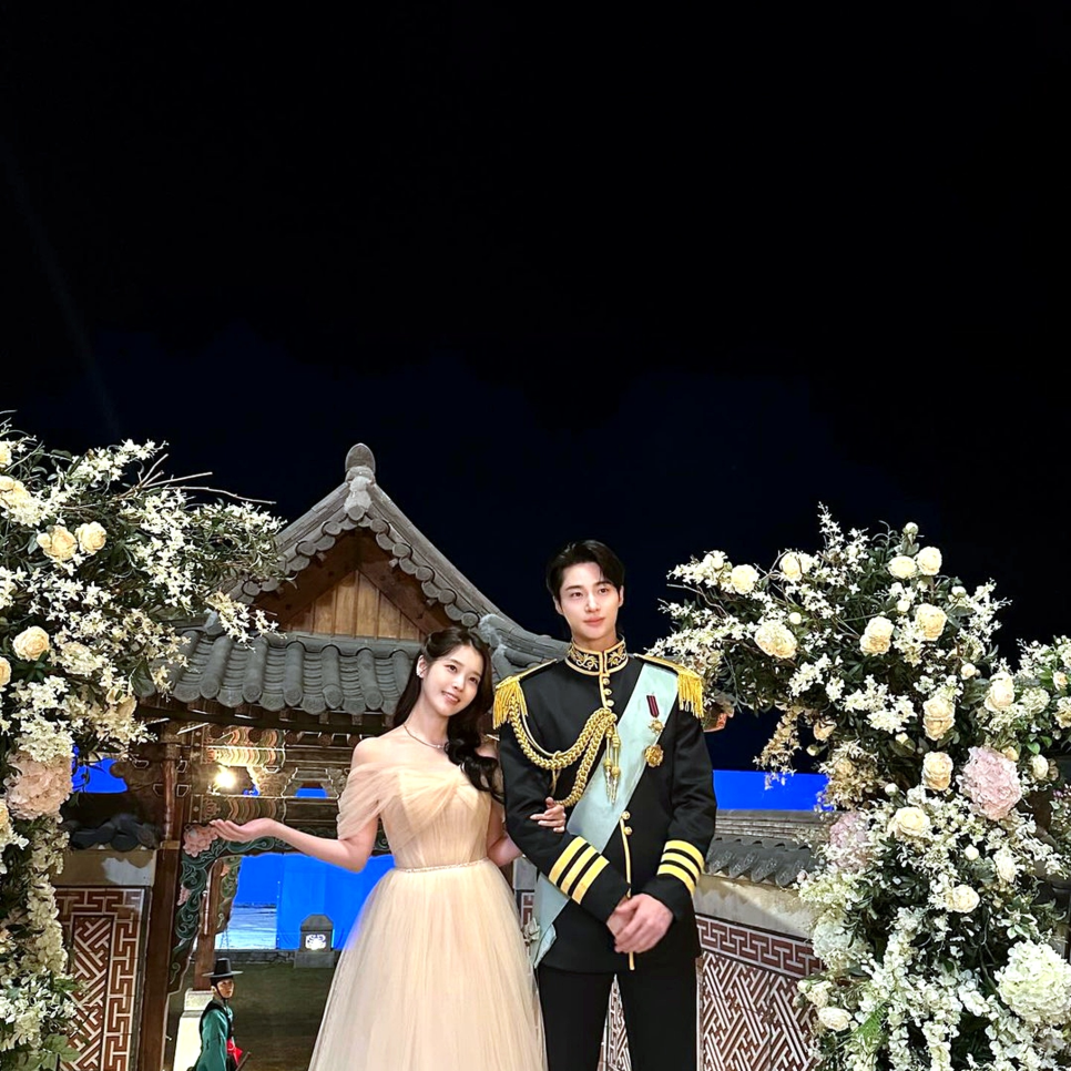 아이유 변우석 이연 주접 폭발 세상 모든 좋은 말 갖다 붙여도 설명 안 돼 한마디로 상황이 바뀌었다 이미지 6