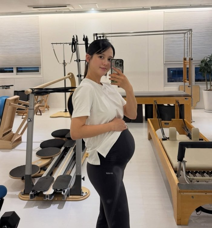 남보라 출산 임박 왜 요즘 더 눈길이 가는 걸까 이미지 5