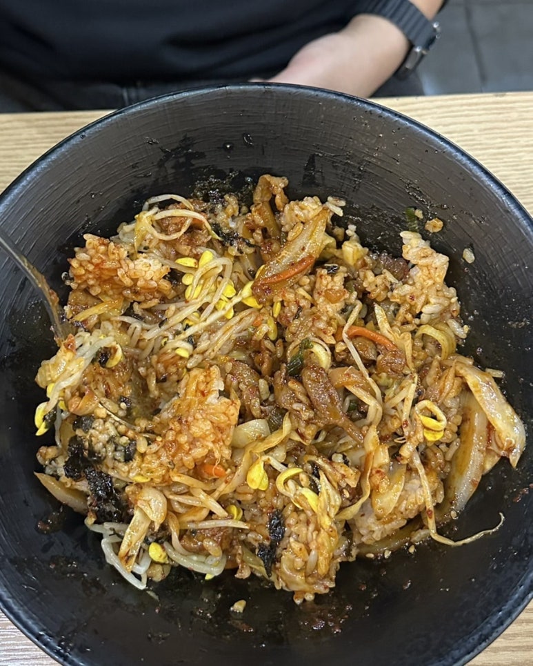 우리동네국수집 광교도청점 사진 7
