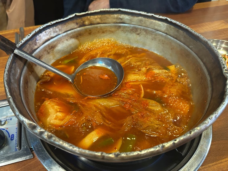 명동찌개마을 신림점 사진 8
