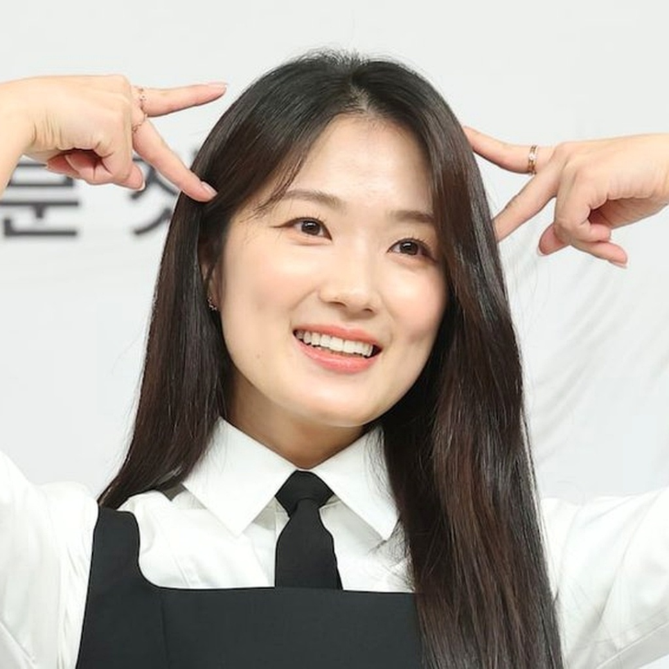 김혜윤 작은 키 오디션 탈락 고백 무명 7년의 설움 한마디로 상황이 바뀌었다 이미지 6