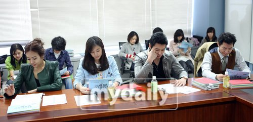 하이라이트TV 황금물고기 편성 최근 분위기가 확 바뀌었다 이미지 4