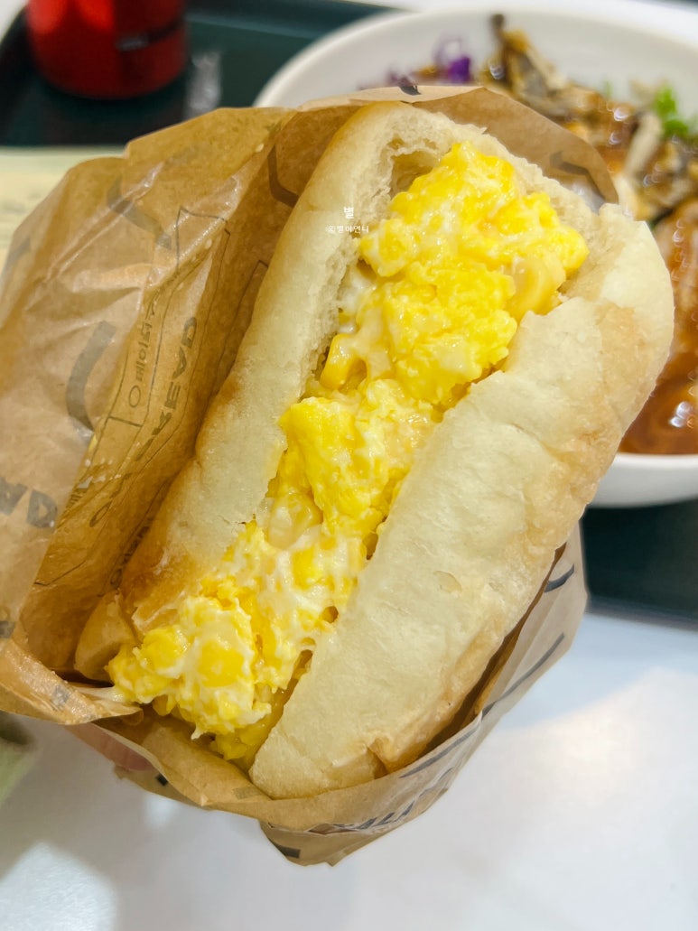 샐러디 서울시청점 사진 5