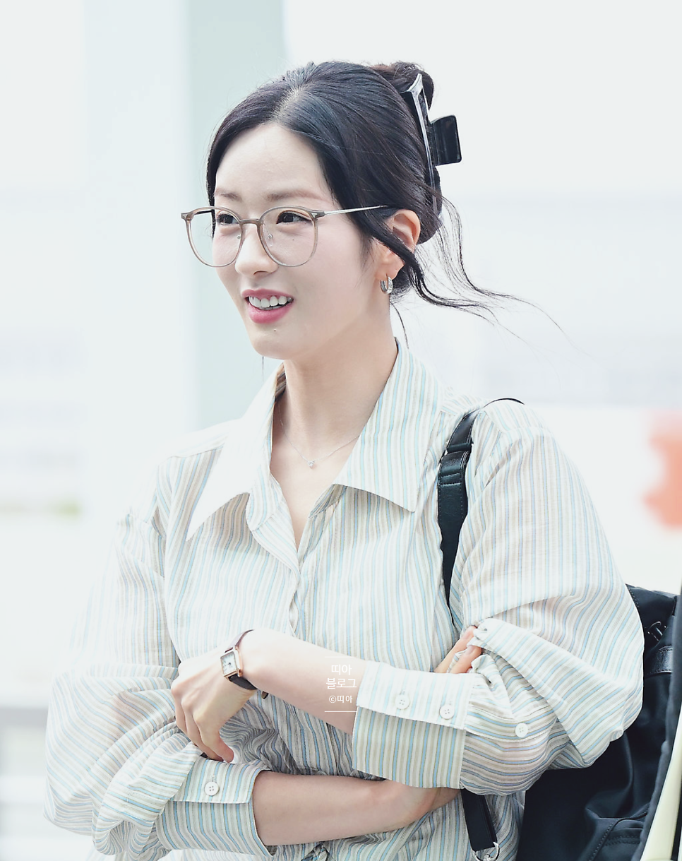 윤보미 결혼 앞 얼굴 반쪽 근황 8년 열애 라도와 16일 화촉 뼈말라 된 예비 신부 다시 엮이면서 화제 이미지 6