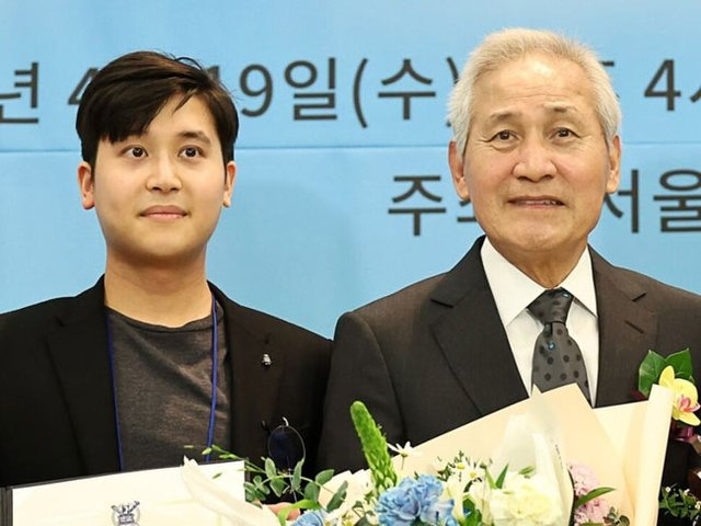안필립 부여영화제 참석 영광 아버지 턱시도 입고 무대에 영상 하나로 반응 쏟아졌다 이미지 4