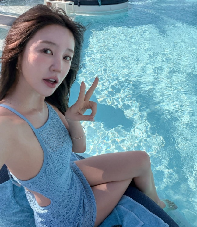 이게 어떻게 40대? 윤은혜 41세 수영복 몸매 다시 화제가 되는 흐름이다 이미지 2